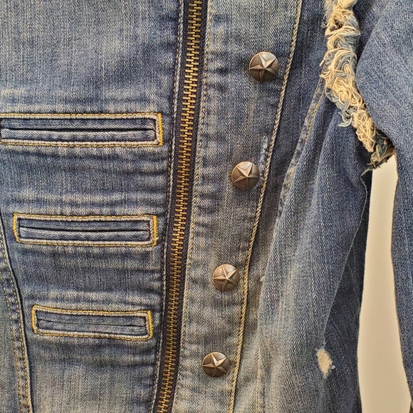 Guess Fitted Denim Jean Jacket, Size L - Picture 4 of 12